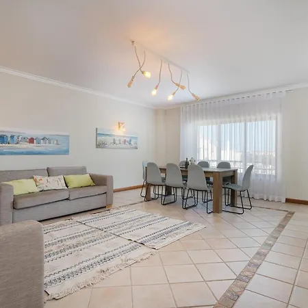 Sea Lux Apartamento *